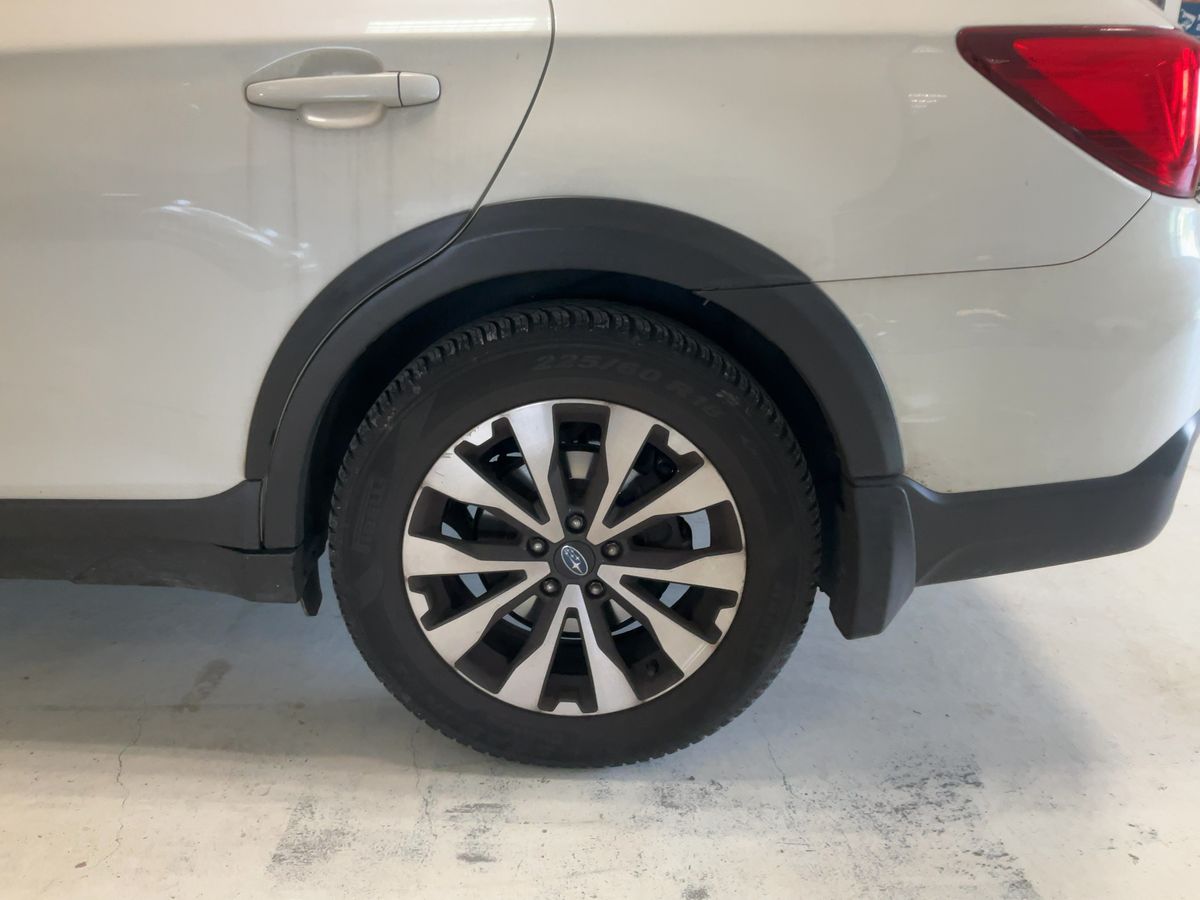 Subaru Outback 2016 — photo 6