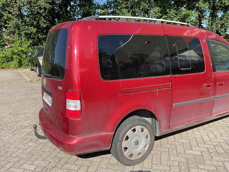 Volkswagen Caddy 1.9 TDI Maxi Life — zdjęcie 6