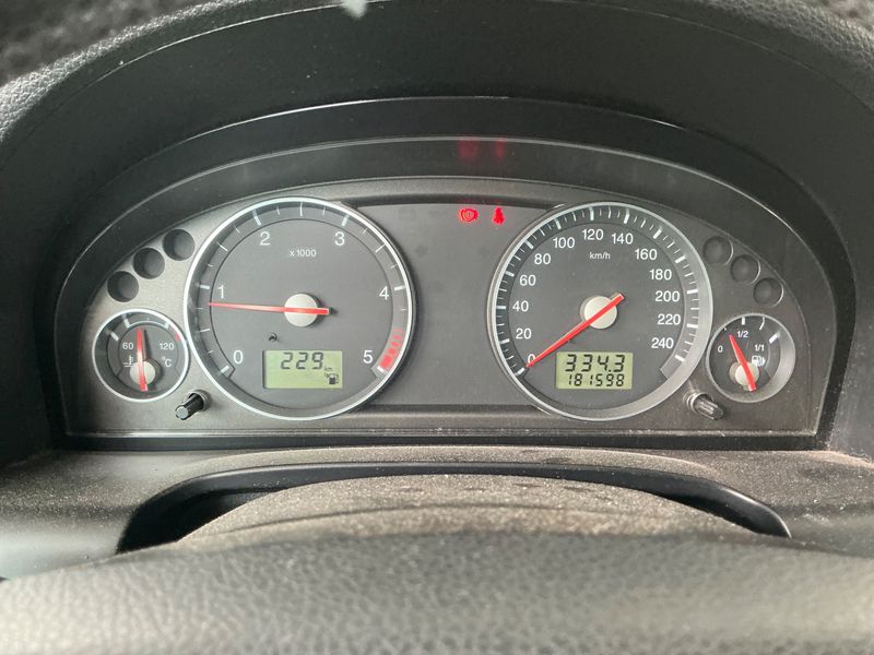 Ford Mondeo 2.0 TDCi Ghia — zdjęcie 4