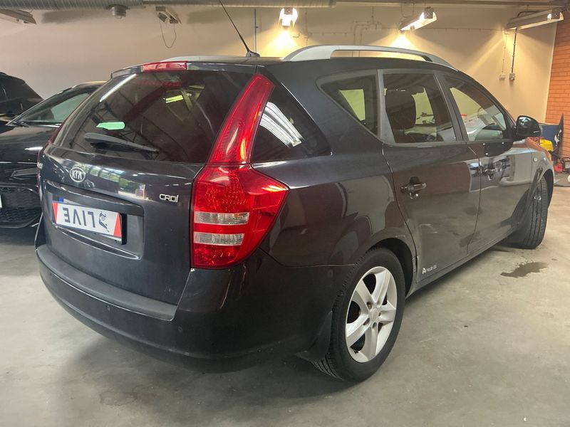 Kia cee'd 1.6 CRDi Active — zdjęcie 2