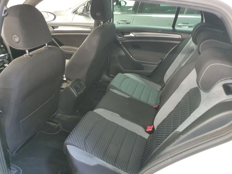 Volkswagen Golf VII 2.0 TDI Sport — zdjęcie 13