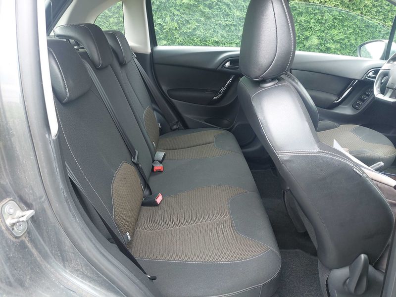 Citroen C3 1.4 HDi Collection — zdjęcie 13