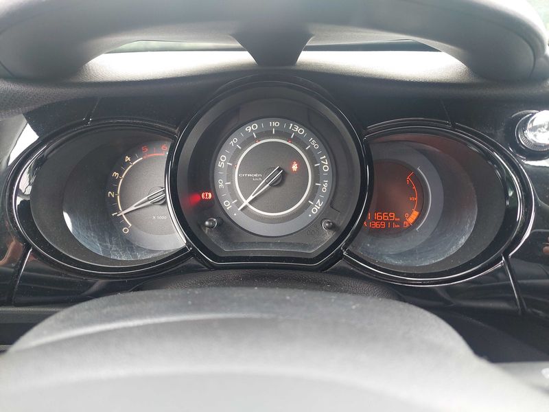 Citroen C3 1.4 HDi Collection — zdjęcie 12