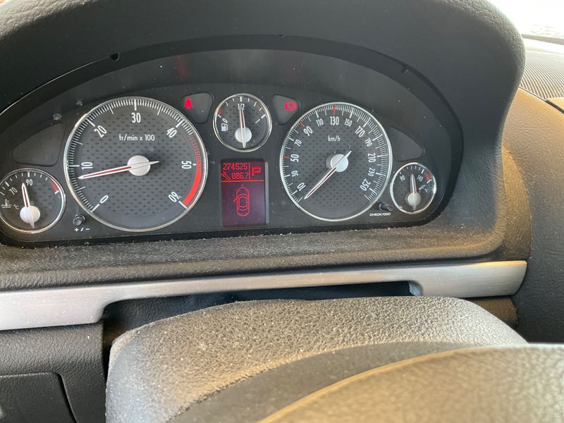 Peugeot 407 2.7 HDi Pack — zdjęcie 4