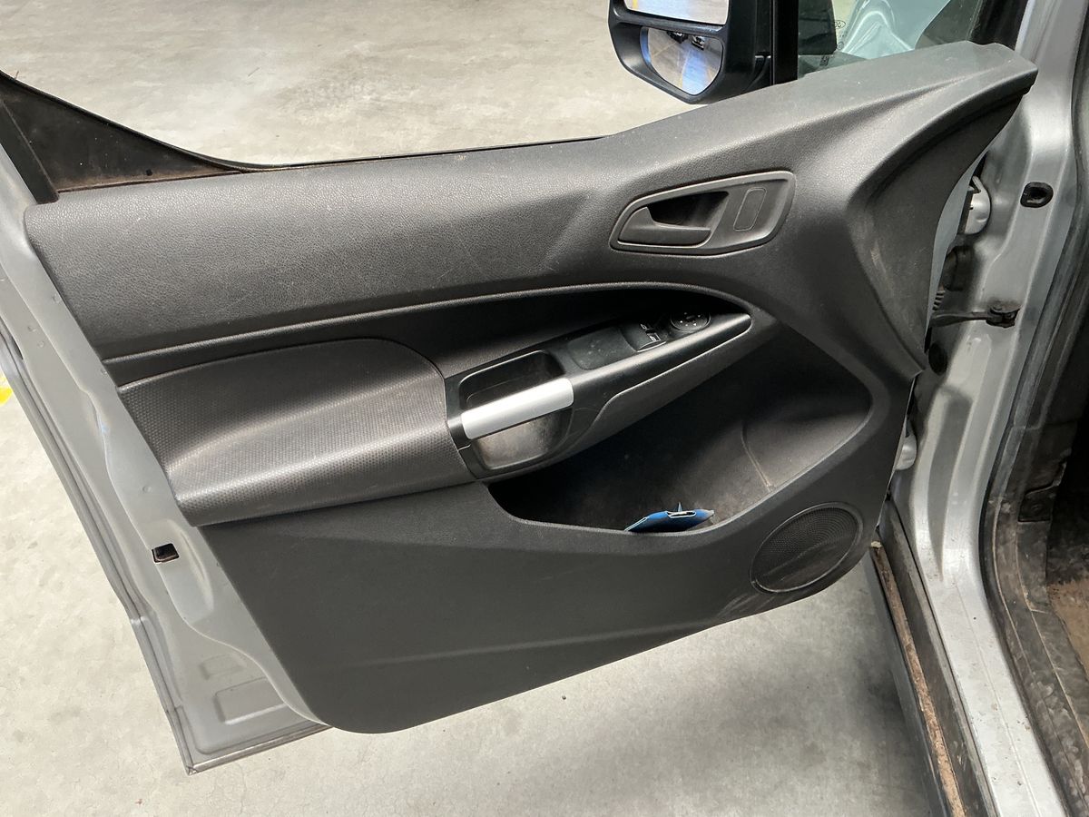 Ford Transit 2017 — photo 35