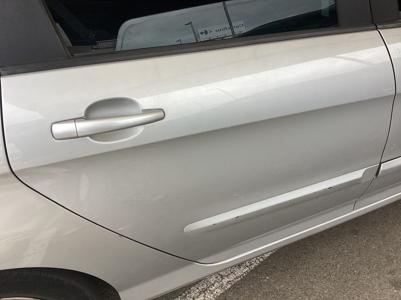 Peugeot 308 1.6 HDi Envy 2013 – снимка 24