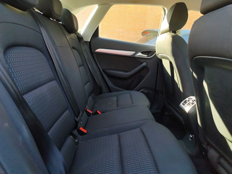Audi Q3 2.0 TDI Design — zdjęcie 14
