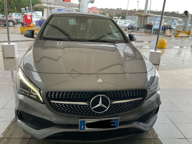 Mercedes-Benz CLA-Klasse CLA 200 d Premium — zdjęcie 9