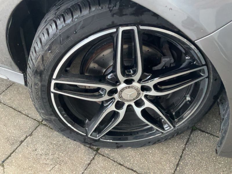 Mercedes-Benz CLA-Klasse CLA 200 d Premium 2017 – снимка 11