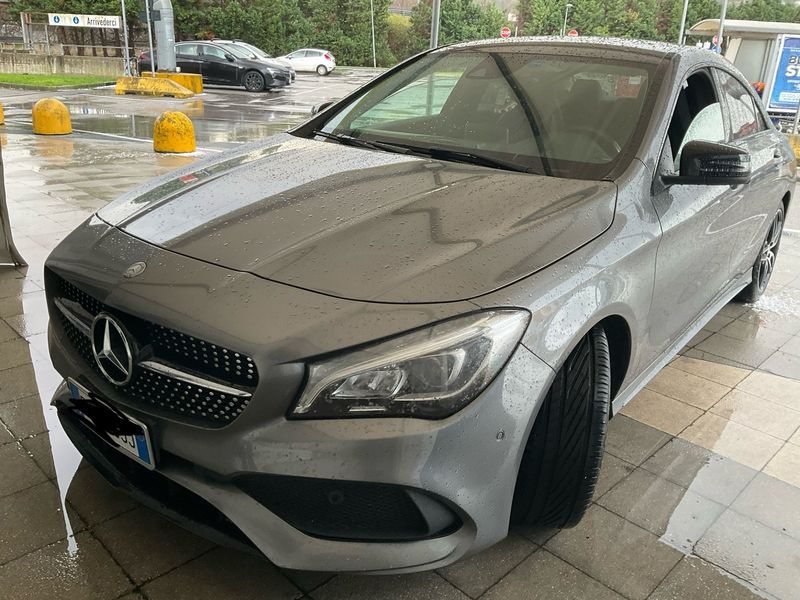 Mercedes-Benz CLA-Klasse CLA 200 d Premium — zdjęcie 2