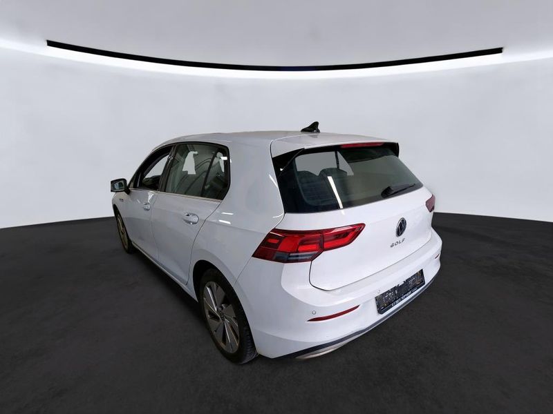 Volkswagen Golf VIII 2.0 TDI Style — zdjęcie 14