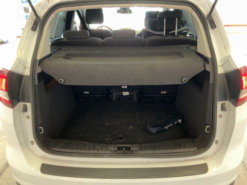 Ford C-Max 1.5 TDCi Titanium 2016 – снимка 15