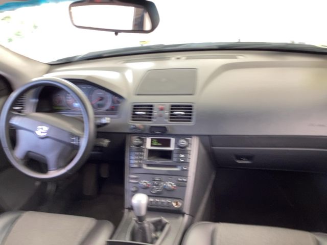 Volvo XC90 2.4 D5 Kinetic — zdjęcie 12
