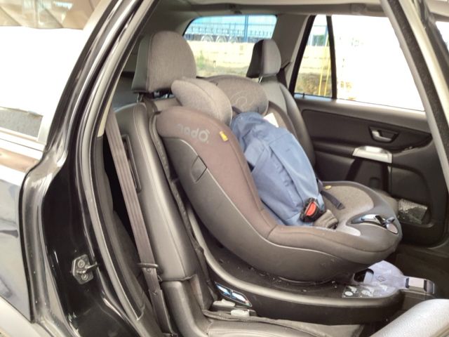 Volvo XC90 2.4 D5 Kinetic — zdjęcie 14