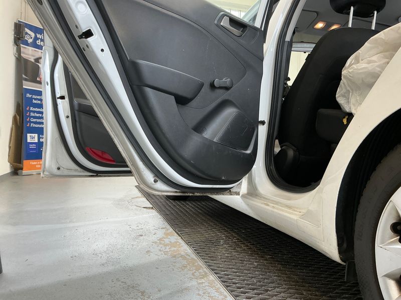 Hyundai i20 1.2 Life 2017 – снимка 34