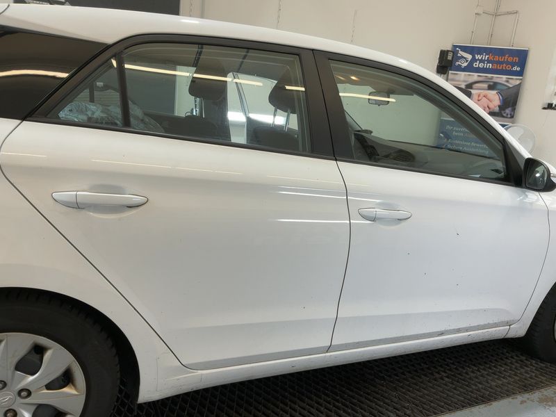Hyundai i20 1.2 Life — zdjęcie 7