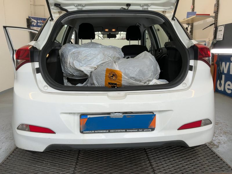 Hyundai i20 1.2 Life — zdjęcie 10