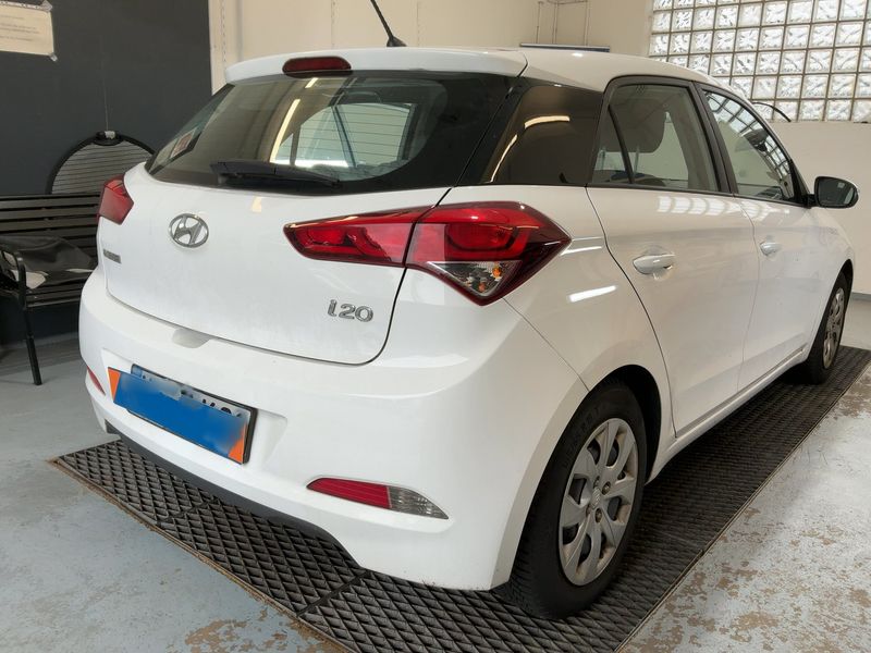 Hyundai i20 1.2 Life — zdjęcie 6