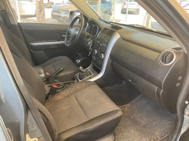 Suzuki Grand Vitara 1.9 DDiS JLX — zdjęcie 3