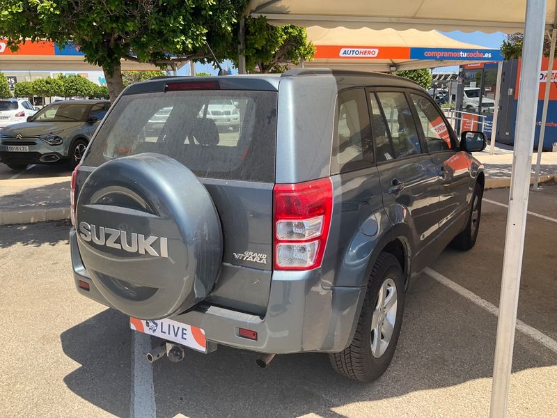 Suzuki Grand Vitara 1.9 DDiS JLX — zdjęcie 2