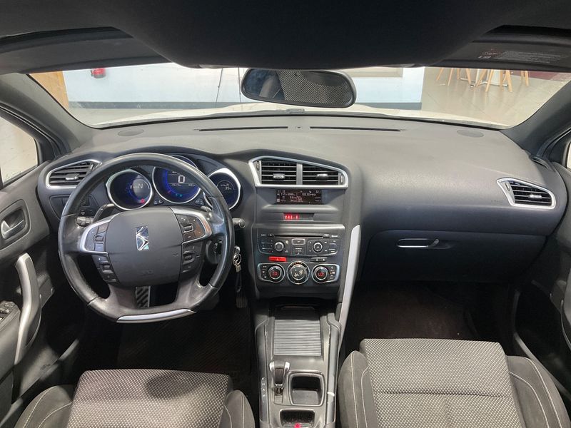 Citroen DS4 1.6 HDi Design — zdjęcie 12