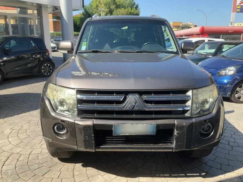 Mitsubishi Pajero 3.2 DI-D Limited Edition — zdjęcie 9