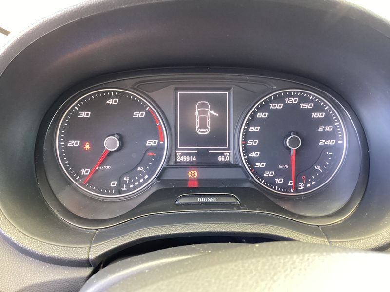 Seat Ibiza 1.4 TDI Reference Business — zdjęcie 13