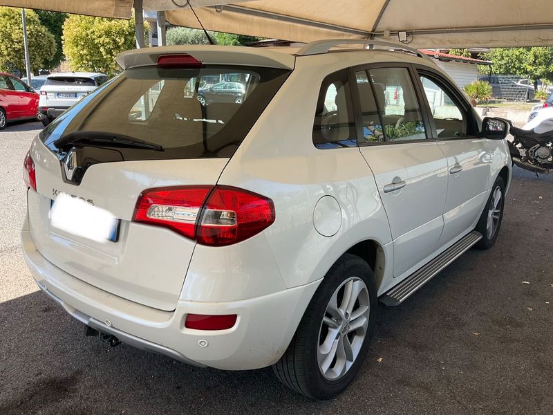 Renault Koleos 2.0 dCi Carminat — zdjęcie 2