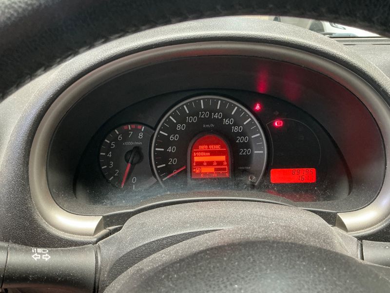 Nissan Micra 1.2 Acenta 2013 – снимка 4
