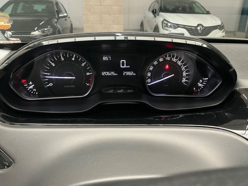 Peugeot 208 1.2 PureTech Like 2017 – снимка 4