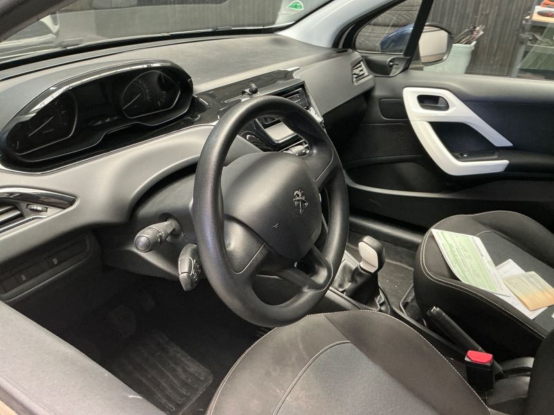 Peugeot 208 1.2 PureTech Like 2017 – снимка 3