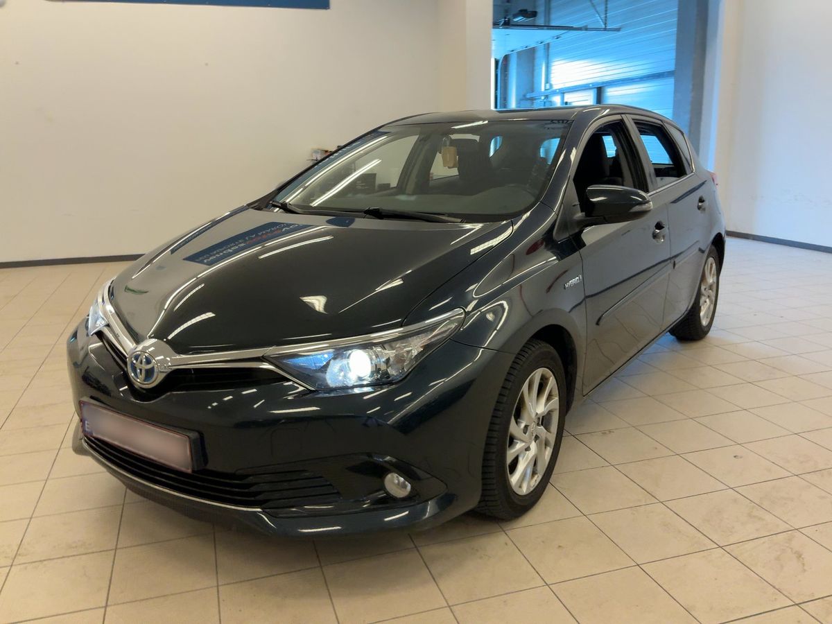Toyota Auris 2015