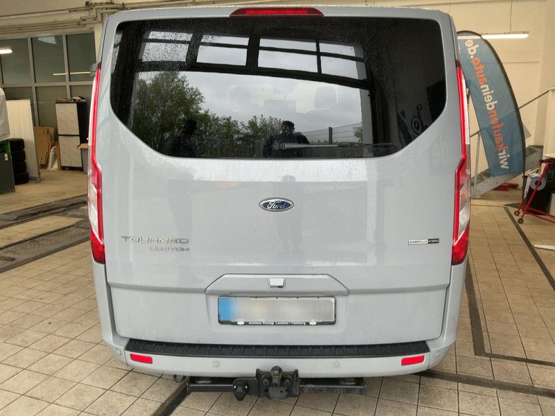 Ford Tourneo Custom 2.0 TDCi EcoBlue L2 Titanium — zdjęcie 5