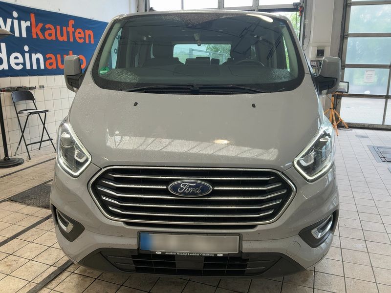 Ford Tourneo Custom 2.0 TDCi EcoBlue L2 Titanium — zdjęcie 9