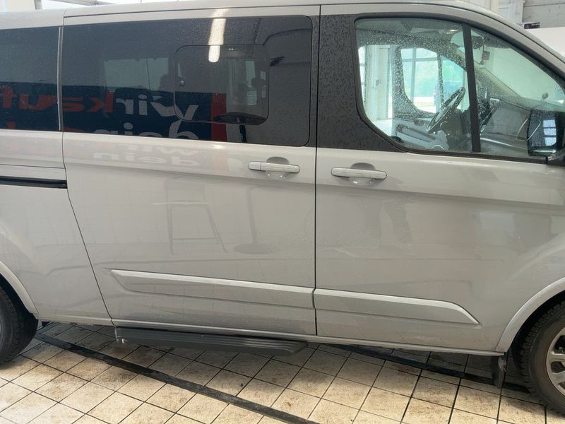 Ford Tourneo Custom 2.0 TDCi EcoBlue L2 Titanium — zdjęcie 7