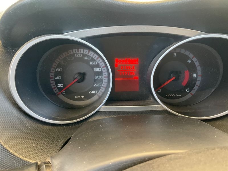 Mitsubishi Outlander 2.0 DI-D Intense Plus 2007 – снимка 18