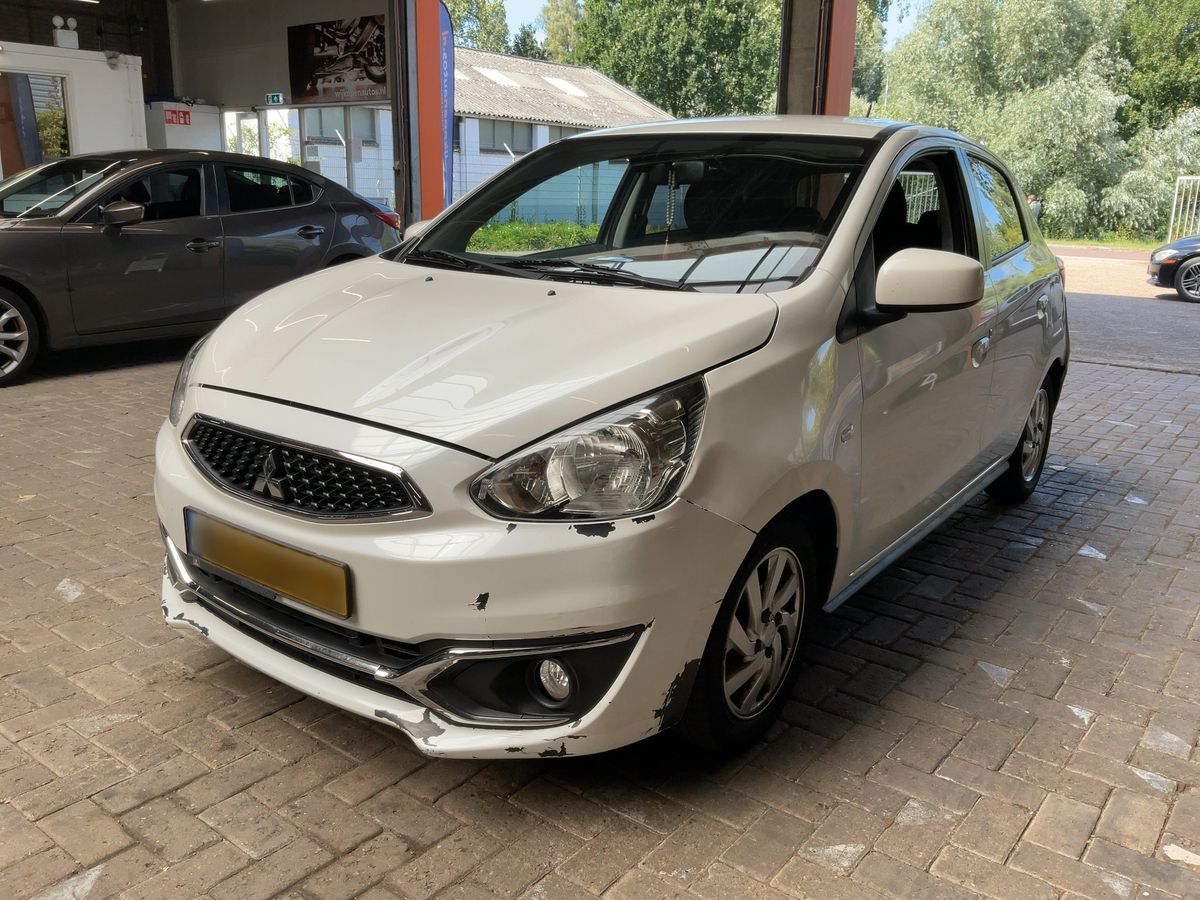 Mitsubishi Space 2018