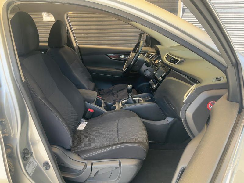 Nissan Qashqai 1.6 dCi N-Connecta 2016 – снимка 16
