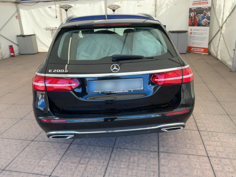 Mercedes-Benz E-Klasse E 200 d T Avantgarde — zdjęcie 5