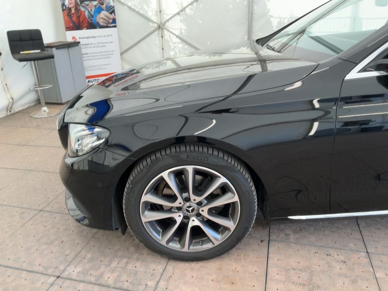 Mercedes-Benz E-Klasse E 200 d T Avantgarde — zdjęcie 2
