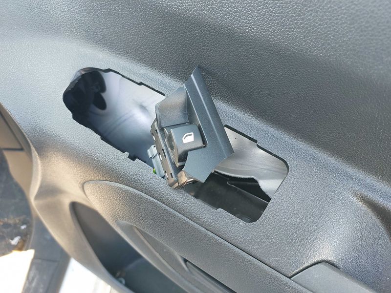 Peugeot Partner 1.5 Blue-HDi Premium L1 2020 – снимка 33