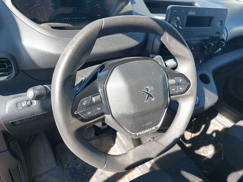 Peugeot Partner 1.5 Blue-HDi Premium L1 2020 – снимка 38