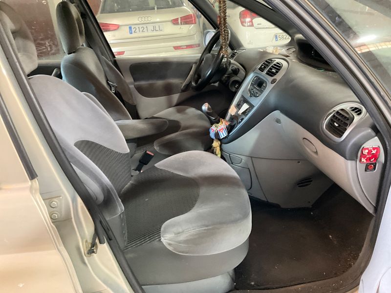 Citroen Xsara Picasso 1.6 HDi SX Top — zdjęcie 3