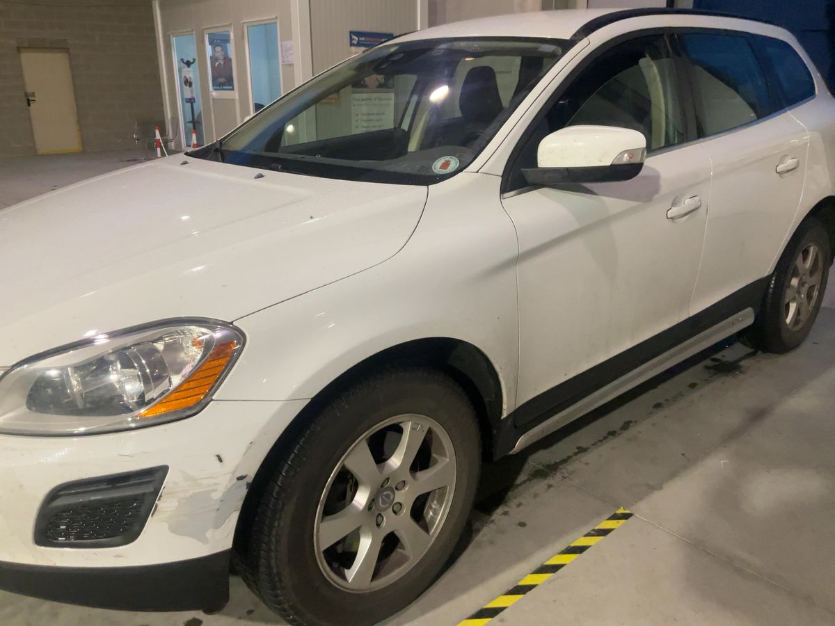 Volvo XC60 2.4 D4 Momentum AWD