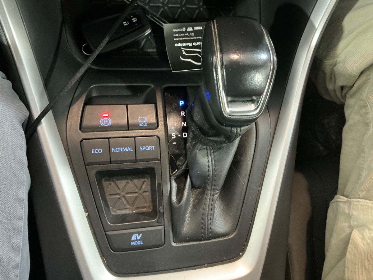 Toyota RAV 2021 — photo 64