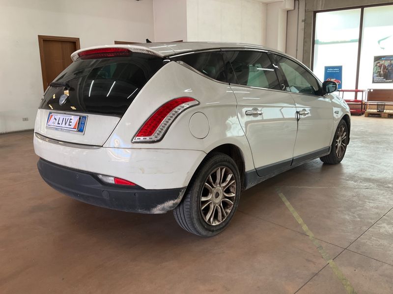 Lancia Delta 1.6 Diesel Oro — zdjęcie 2