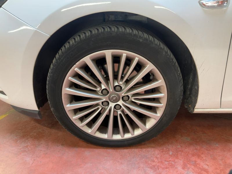 Opel Astra 1.6 CDTI DPF Innovation 2015 – снимка 3