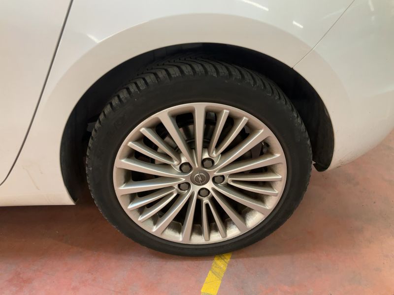 Opel Astra 1.6 CDTI DPF Innovation 2015 – снимка 5