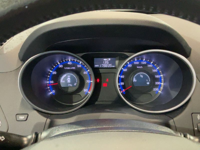 Hyundai ix35 1.6 Classic 2WD — zdjęcie 13