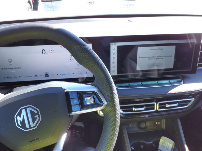 MG HS 1.5 T-GDI Plug-in Hybrid Luxury — zdjęcie 11